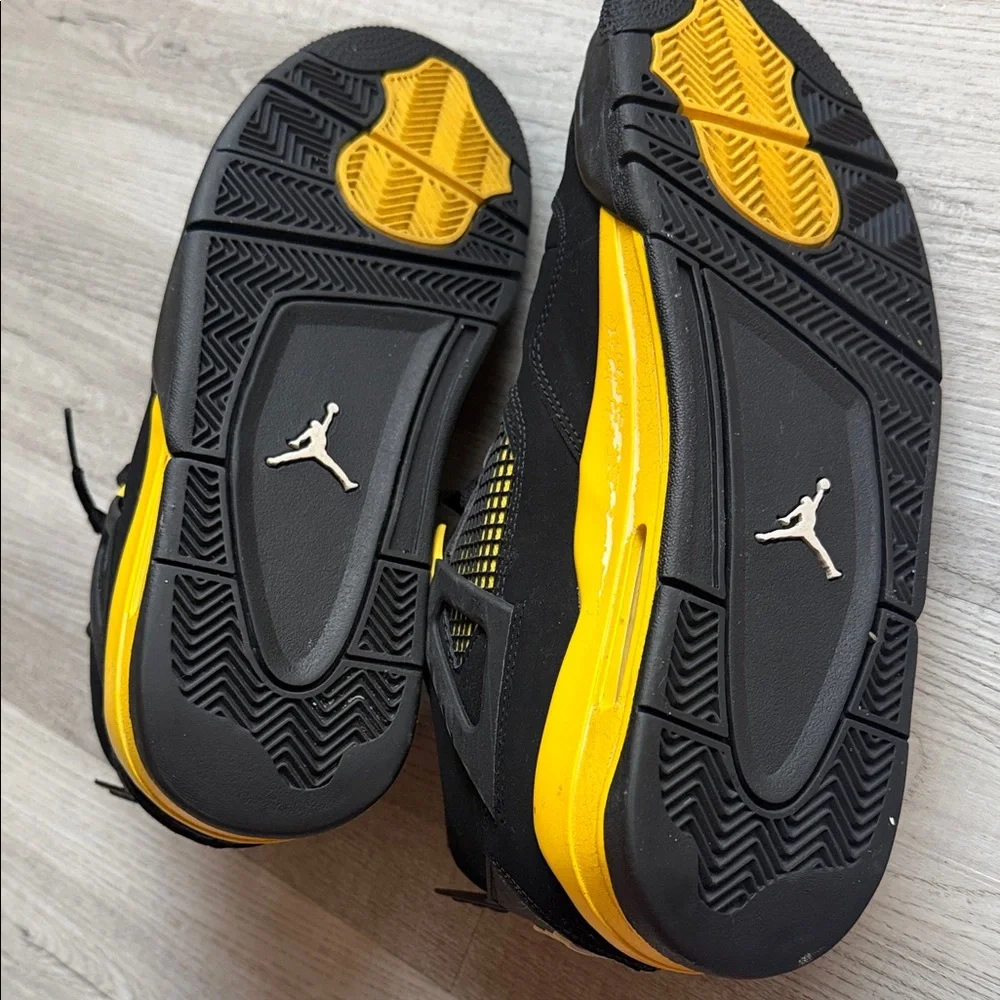 Jordan iconic sneakers